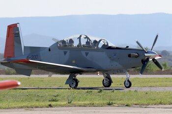 Las aeronaves fueron adquiridas mediante