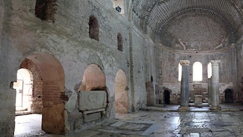 Los arqueólogos tienen que excavar