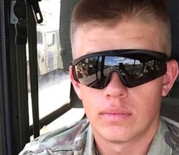 Matthew Cobos les relató a