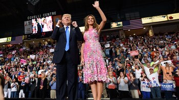 Melania Trump eligió un vestido