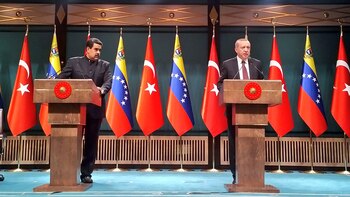 Nicolás Maduro junto a Recep