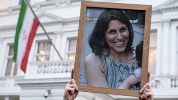 Manifestantes organizaron una protesta en