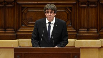 Carles Puigdemont ante el Parlamento