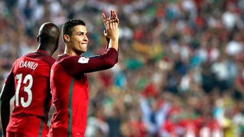 Cristiano Ronaldo y Portugal se clasificaron al Mundial de Rusia 2018 (AP)