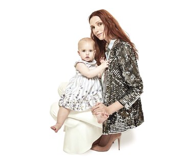 Simona: vestido con flores pintadas