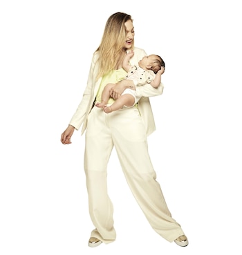 Dana: blazer y pantalón pinzado