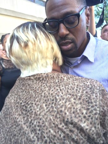 McIntyre se funde en un