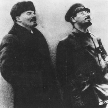 Lenin y Trotsky durante la