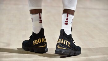 LeBron utilizó este calzado para