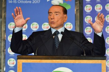 Silvio Berlusconi en Ischia, cerca