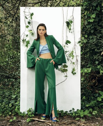 Blazer con volado en la