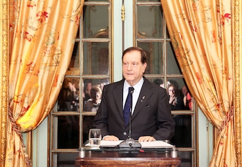 Onik Bogiatzian, Presidente de Sueño