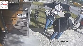 Los vecinos salieron corriendo a