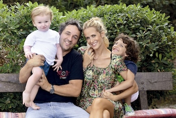 Julieta y Claudio junto a