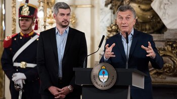 Marcos Peña junto a Mauricio