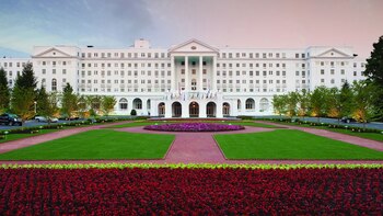 Debajo del hotel yace un