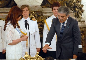 Julio de Vido prestando juramento