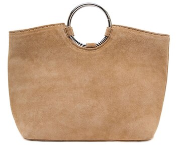 Cartera con manija de metal