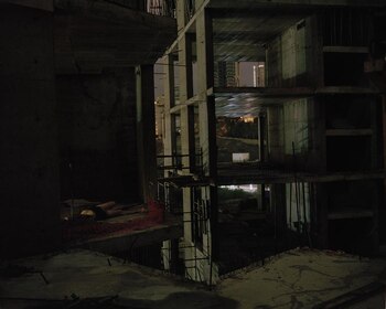 Lara Tabet – Sin título