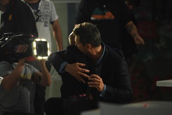 El conmovedor abrazo de Tinelli