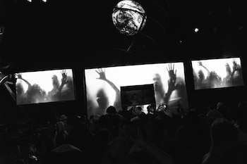 Imágenes de personas atrapadas en