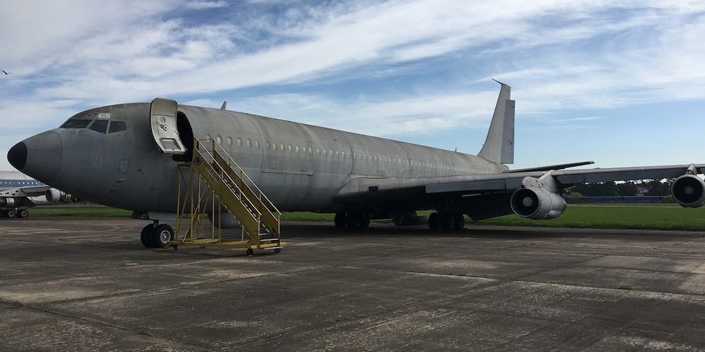 Se subastaron cuatro aviones Boeing 707 de la Fuerza Aérea - Infobae