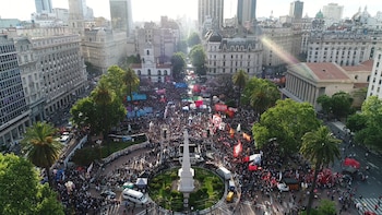 Acto en Plaza de Mayo,