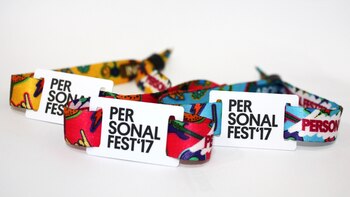 Las pulseras se activan mediante