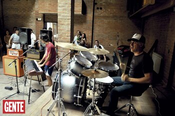 Con Charly Alberti tocó De