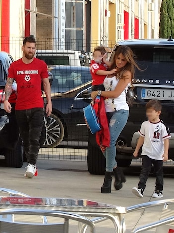 Photo ©2017 AnaBel/Lagencia GrosbyBirthday party