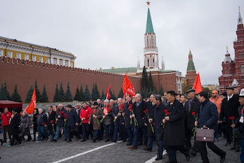 Manifestantes en la Plaza Roja,