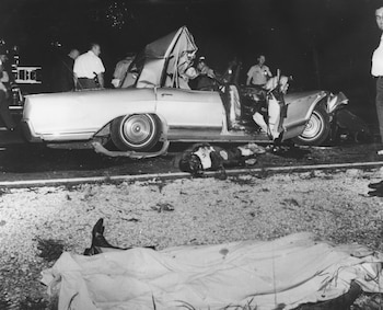 Imágenes del accidente fatal en que además de Mansfield murieron el conductor y Sam Brody, su marido (Keystone/Getty Images)
