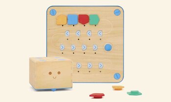 Cubetto es un robot programable
