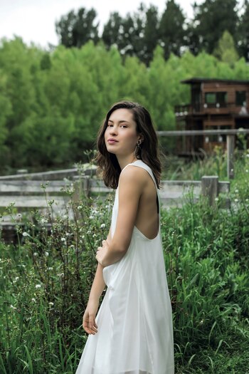 Vestido con espalda cavada ($