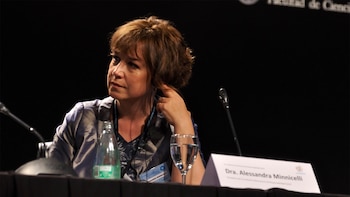 Alessandra Minnicelli (Adrián Escandar)