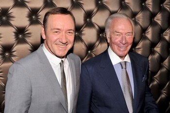 Kevin Spacey (izquierda) y Christopher