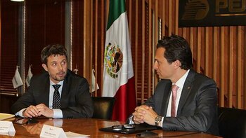 Lozoya porta un reloj de