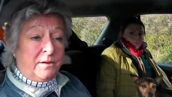 La jefa de caza (izquierda)