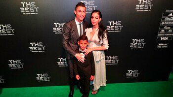 El portugués Cristiano Ronaldo (I),