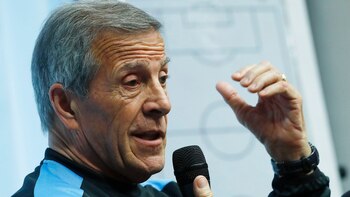 Tabárez tiene intenciones de continuar