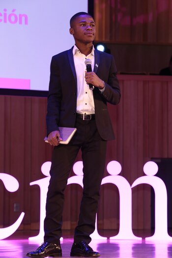 Kelvin Doe, en su visita