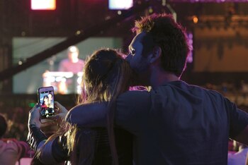 A los besos durante el