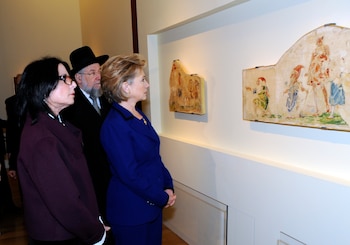 La entonces seceretaria de Estado