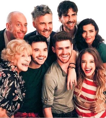 El elenco de “Simona”