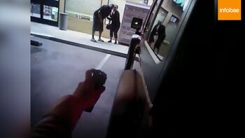 Phillip Pitts le apoya el