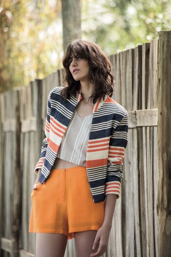 Blazer corto ($ 7.900, Vitamina),