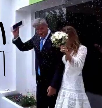 Así salieron los novios tras