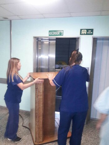 El personal del hospital colaboró