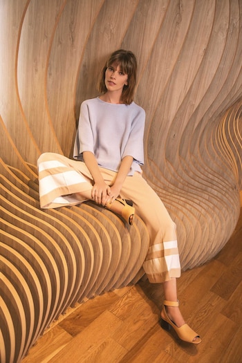 Suéter corto ($ 1.790, Las