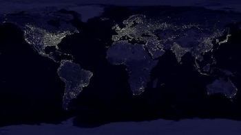 La luminosidad del planeta Tierra